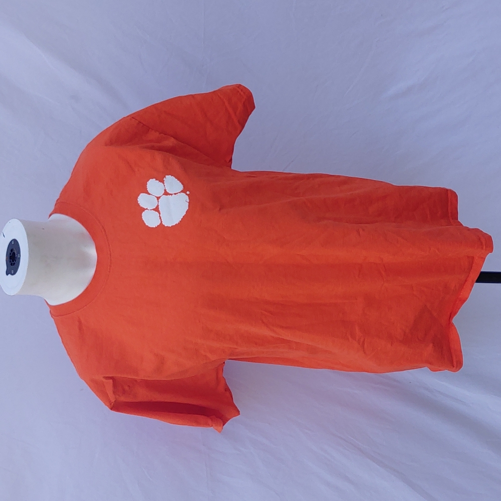 Men's Clemson short sleeve t-shirt, grilling a Gamecock, orange, sz L